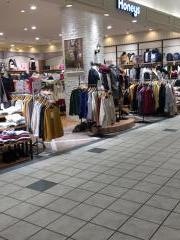 ハニーズ　イオン幕張店