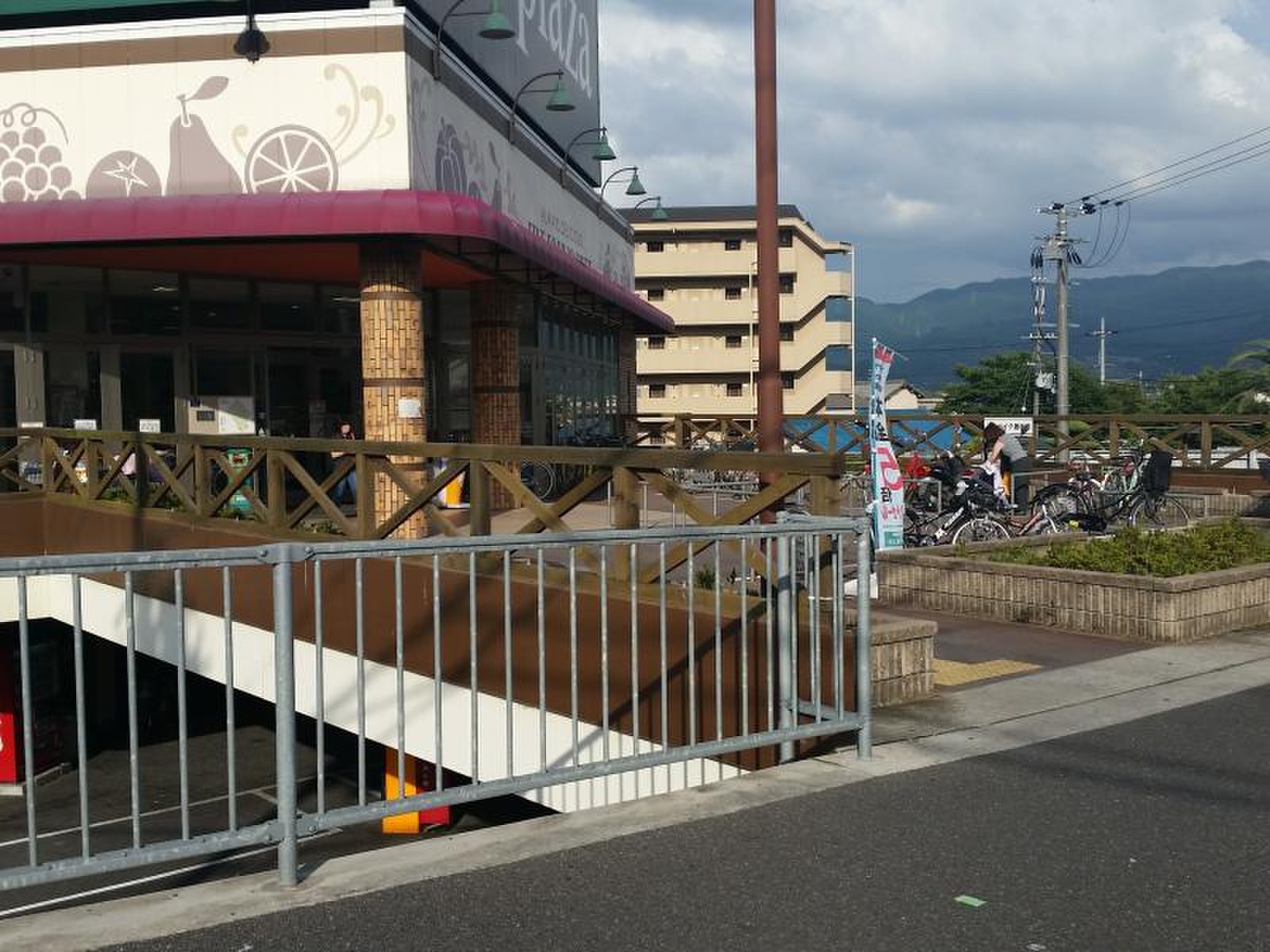 サン プラザ 富田林