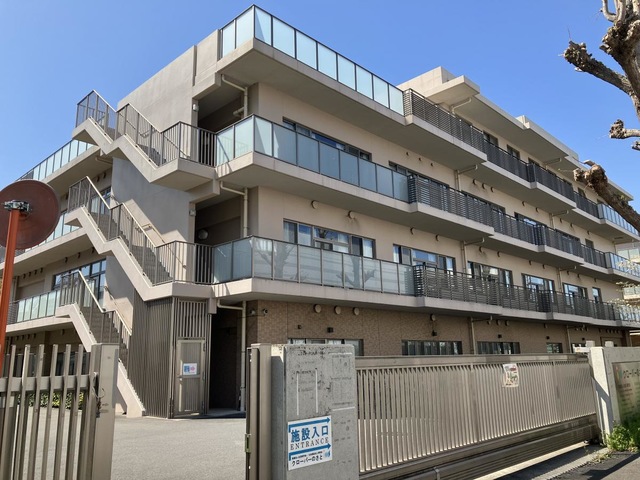 医療法人社団明芳会介護老人保健施設　クローバーのさと　イムスケアカウピリ板橋