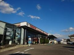 長野トヨタ自動車上田川西店