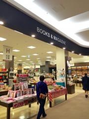 未来屋書店　新潟南店