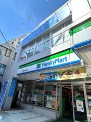 ファミリーマート　千歳烏山駅北店
