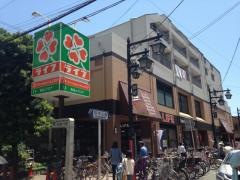 ライフ　仲宿店