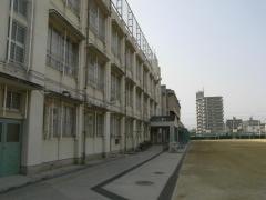 東大阪市立英田中学校