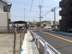 「新入」バス停留所