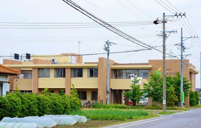 むつみなのはな苑 建物全景
