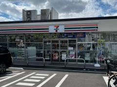 セブンイレブン　箕面牧落１丁目店