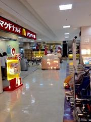 マクドナルド　岩出ミレニアシティ店