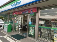 ファミリーマート　三豊仁尾町店