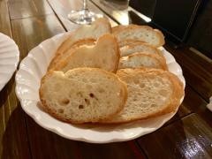 ビストロヴォライユ