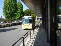 「地下鉄旭ケ丘駅」バス停留所