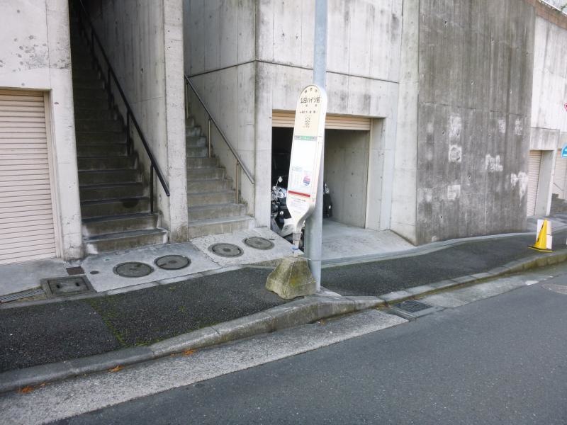 バス停外観