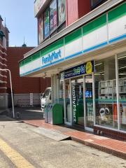 ファミリーマート　深谷駅前店