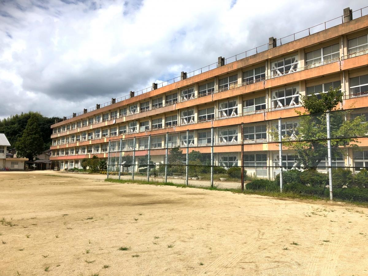 内郷第一中学校