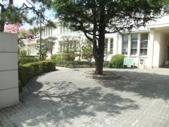 ノートルダム清心女子大学附属小学校