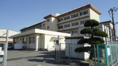 新涯小学校