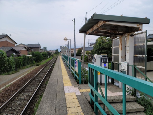 東新津駅