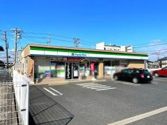 ファミリーマート　犬山若宮店