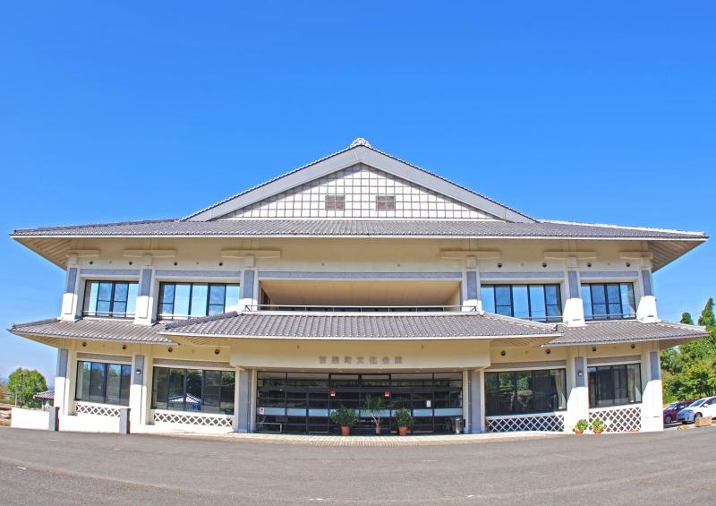 南から見た会館
