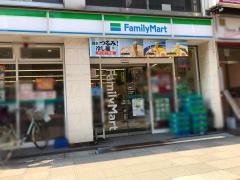 ファミリーマート　川崎駅西店