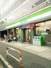 ファミリーマート　新横浜一丁目店