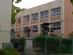 名谷小学校