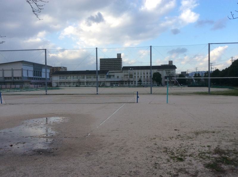 下松市の『下松中学校』です。