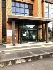 八女市立図書館