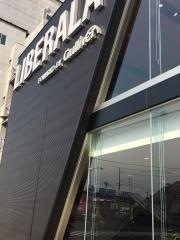 ＬＩＢＥＲＡＬＡ神戸輸入車店