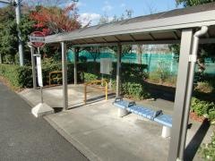 「加茂川公園」バス停留所
