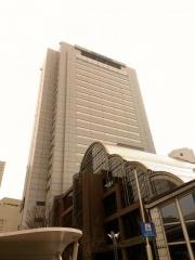 ＴＨＥ　ＭＡＲＣＵＳ　ＳＱＵＡＲＥ　ＫＯＢＥ