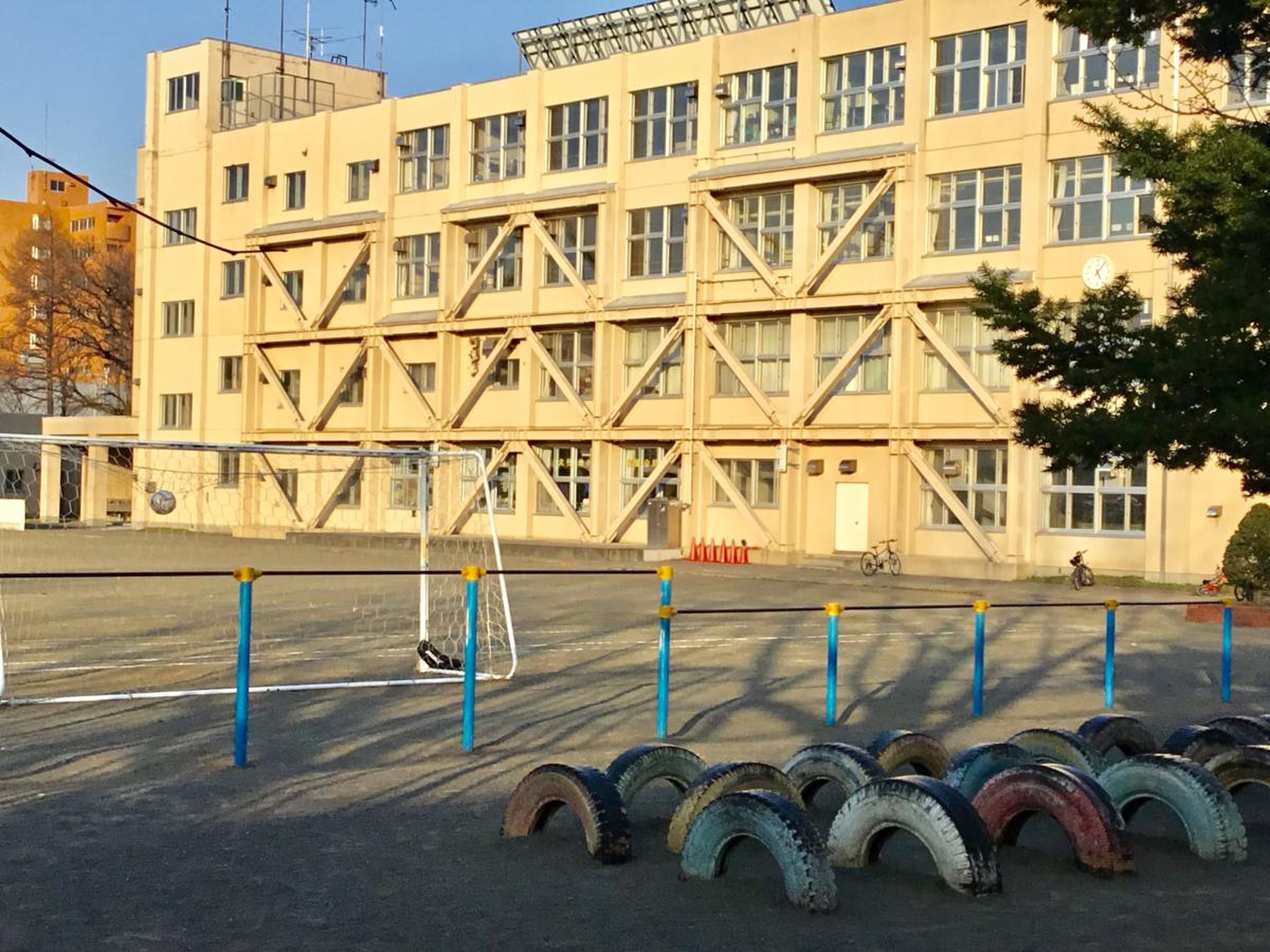 札幌 市立 大谷地 小学校