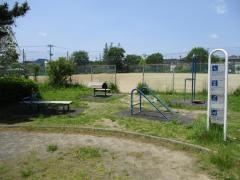 鶴ケ谷四丁目東公園