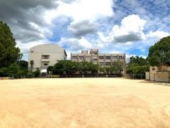 押部谷小学校
