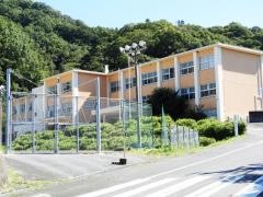 伯耆町立溝口中学校