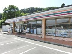 セブンイレブン　江田島小古江店