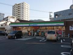 ファミリーマート　喜々津駅前店