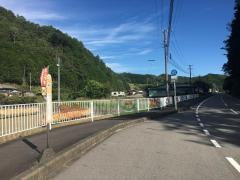 「鳥屋ヶ野口」バス停留所