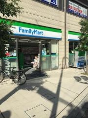 ファミリーマート　シマダ黄金町店