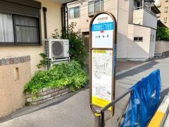「都営東堀切三丁目住宅」バス停留所