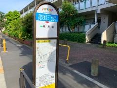 「都営東堀切三丁目住宅」バス停留所