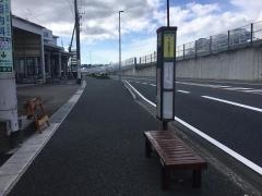 「中ノ町小学校入口」バス停留所