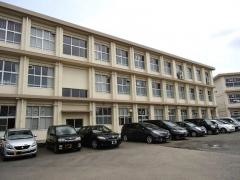 宮崎市立生目中学校