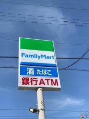 ファミリーマート　豊川豊が丘店