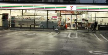 セブンイレブン　福岡サザエさん通り店