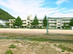 高平小学校