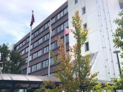 稲城市役所