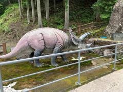 小原洞窟「恐竜ランド」