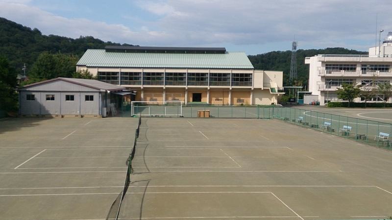 都幾川中学校です。