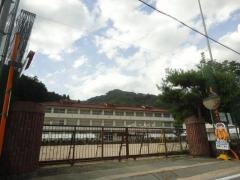 唐松小学校